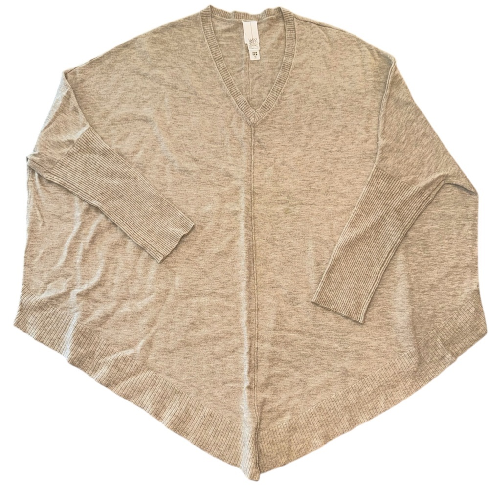 Wynne Layers Tan Long Sleeve V-Neck Loose Fit Sweater M